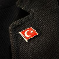 Gümüş Ayyıldız Bayrak Figürlü Erkek Bayan Rozet Yaka İğnesi