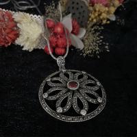 Gümüş Margazit Taşlı Madalyon Bayan Kolye