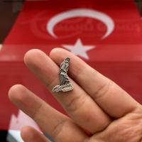 Gümüş Tasarım  Atatürk imzalı figürlü Rozet Yaka İğnesi takı