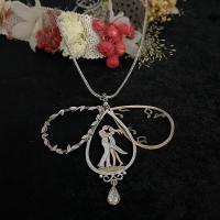 Gümüş Üç Boyutlu Taşlı Gelin Damat Bayan Kolye